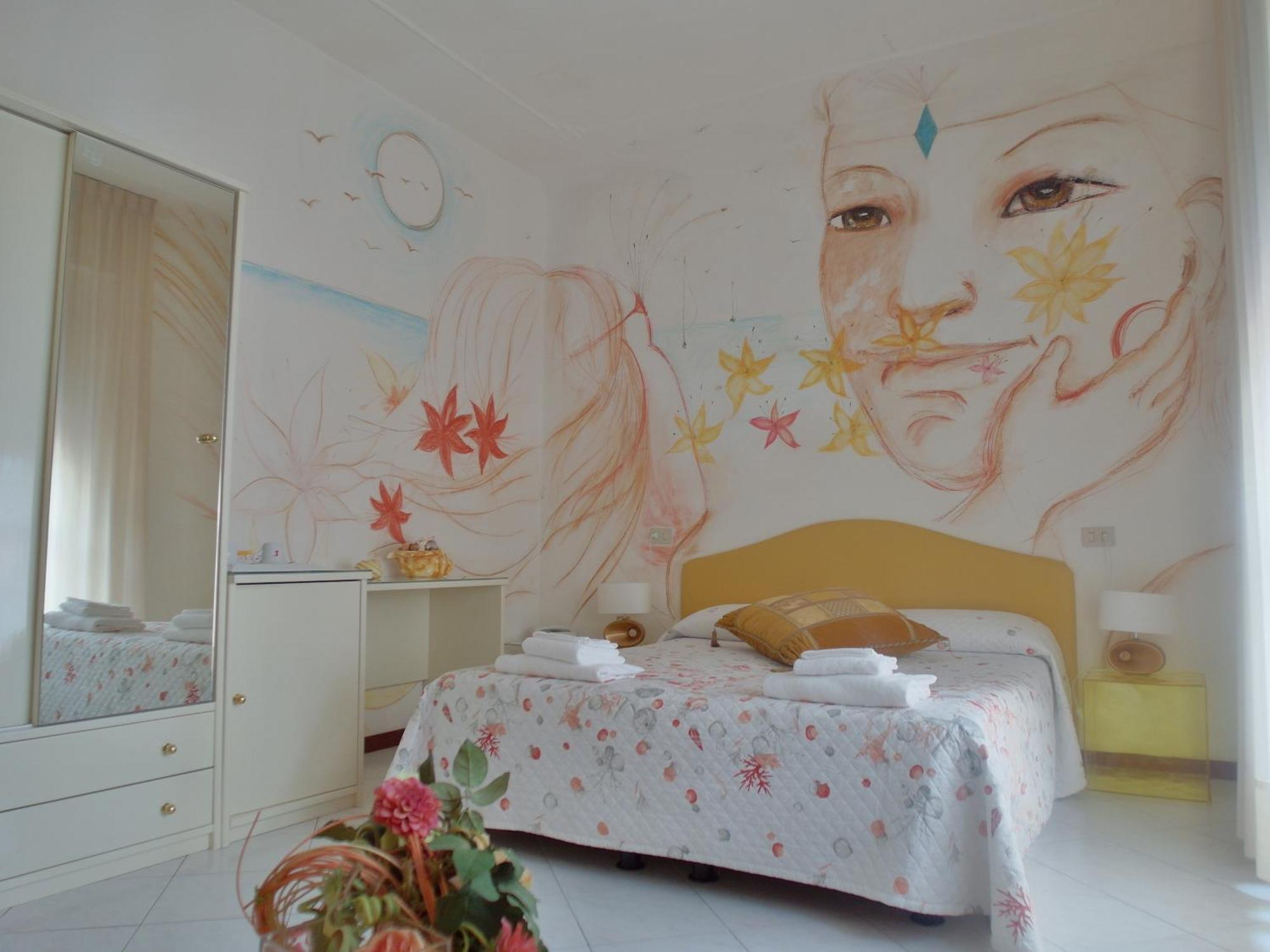 Hotel Julia Лидо-дельи-Эстенси Экстерьер фото